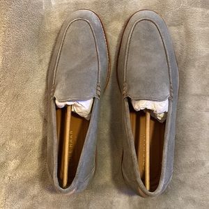 Cole Haan Mens Feathercraft Grand Venetian Suede Loafers